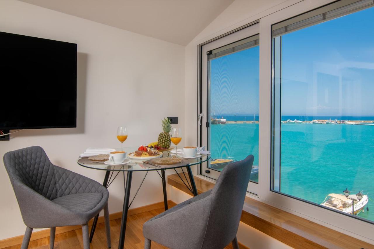 Minimal Loft With Sea View Over Zakynthos Harbor! المظهر الخارجي الصورة